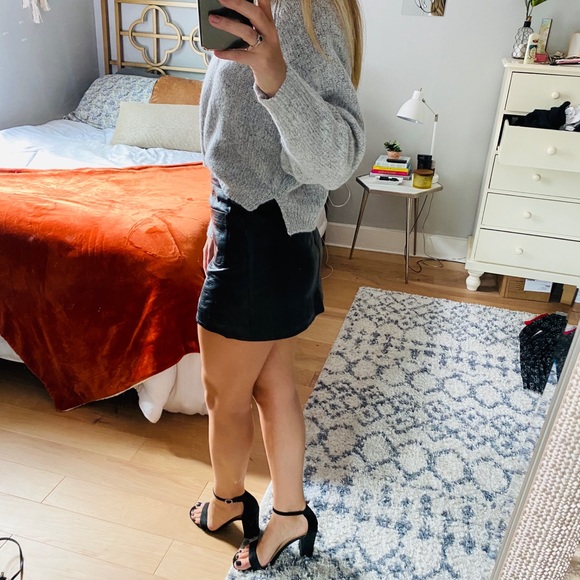 Faux Leather Button Up Skirt, size 2 - Picture 6 of 8